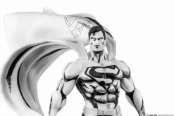 Superman - John Byrne's Superman Black & White Version 1/8th Scale PVC Statue