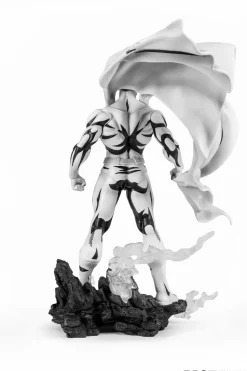 Superman - John Byrne's Superman Black & White Version 1/8th Scale PVC Statue