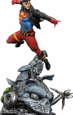 Superman - Superboy 1/10th Scale Statue