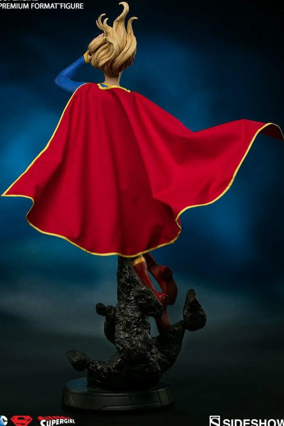 Superman - Supergirl Premium Format Statue