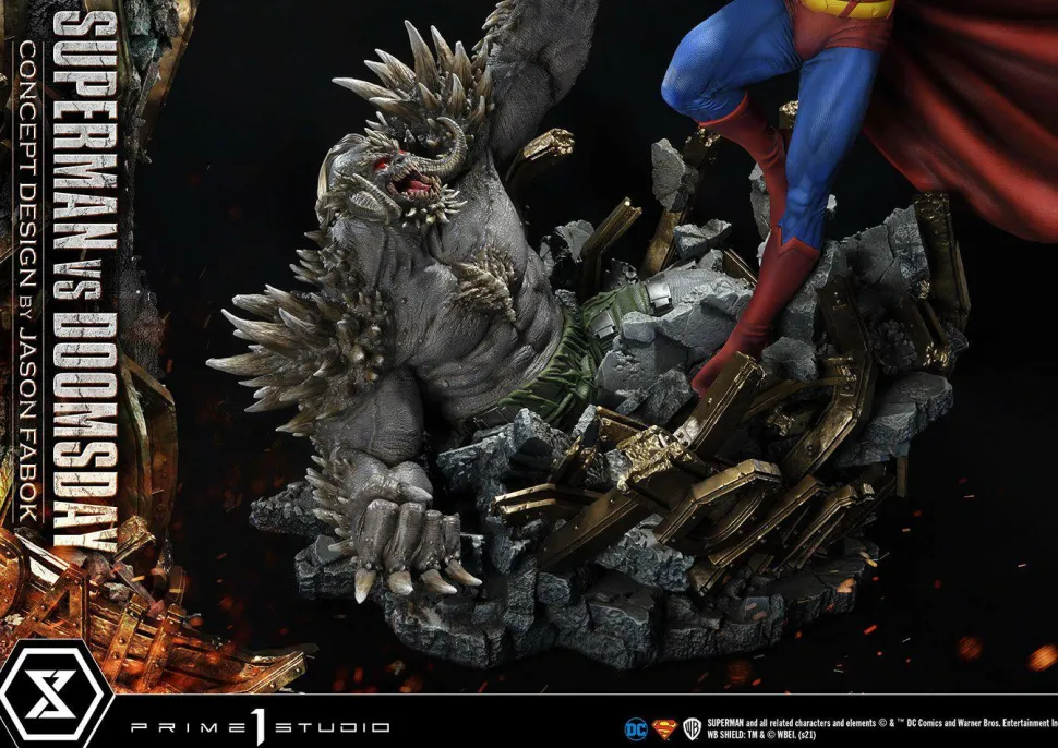 Superman - Superman vs Doomsday 1/3 Scale Diorama Statue