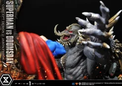 Superman - Superman vs Doomsday 1/3 Scale Diorama Statue