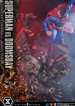 Superman - Superman vs Doomsday 1/3 Scale Diorama Statue