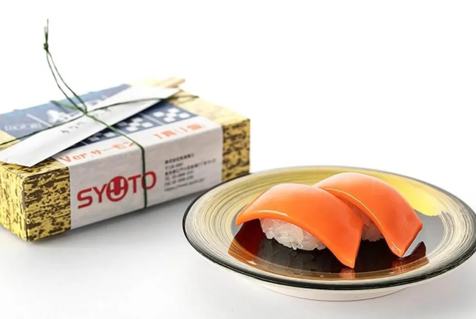 Syuto Seiko - Salmon Sushi 1:1 Scale Life-Size Plastic Model Kit Replica