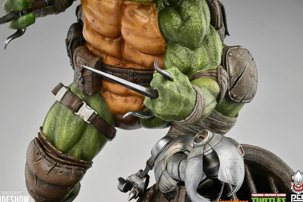 Teenage Mutant Ninja Turtles - Raphael Deluxe 1/3 Scale Statue