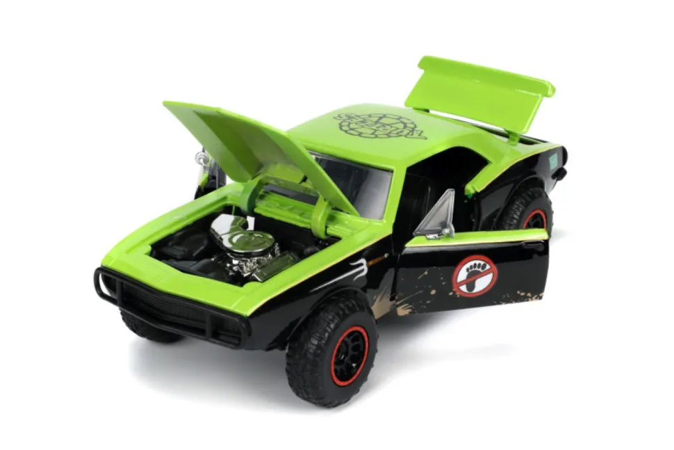 Teenage Mutant Ninja Turtles (1987) - Raphael & 1967 Chevrolet Camaro Hollywood Rides 1/24th Scale Die-Cast Vehicle Replica