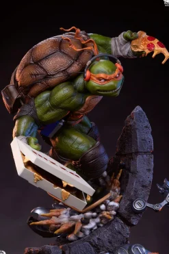 Teenage Mutant Ninja Turtles - Michelangelo Legends Deluxe 1/3 Scale Statue