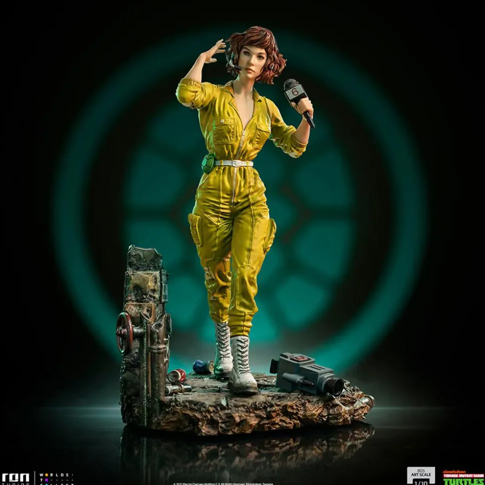 Teenage Mutant Ninja Turtles - April O’Neil 1/10th Scale Statue