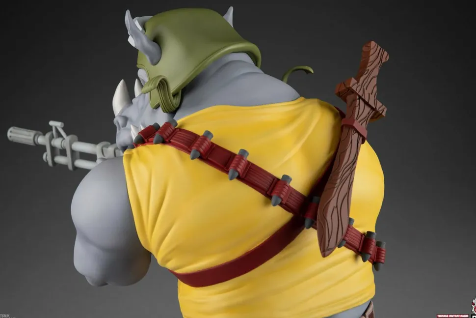 Teenage Mutant Ninja Turtles (1987) - Rocksteady 1/4 Scale Statue