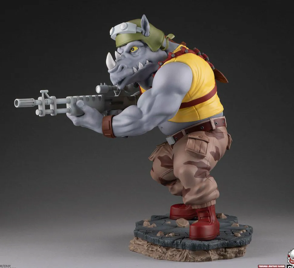 Teenage Mutant Ninja Turtles (1987) - Rocksteady 1/4 Scale Statue
