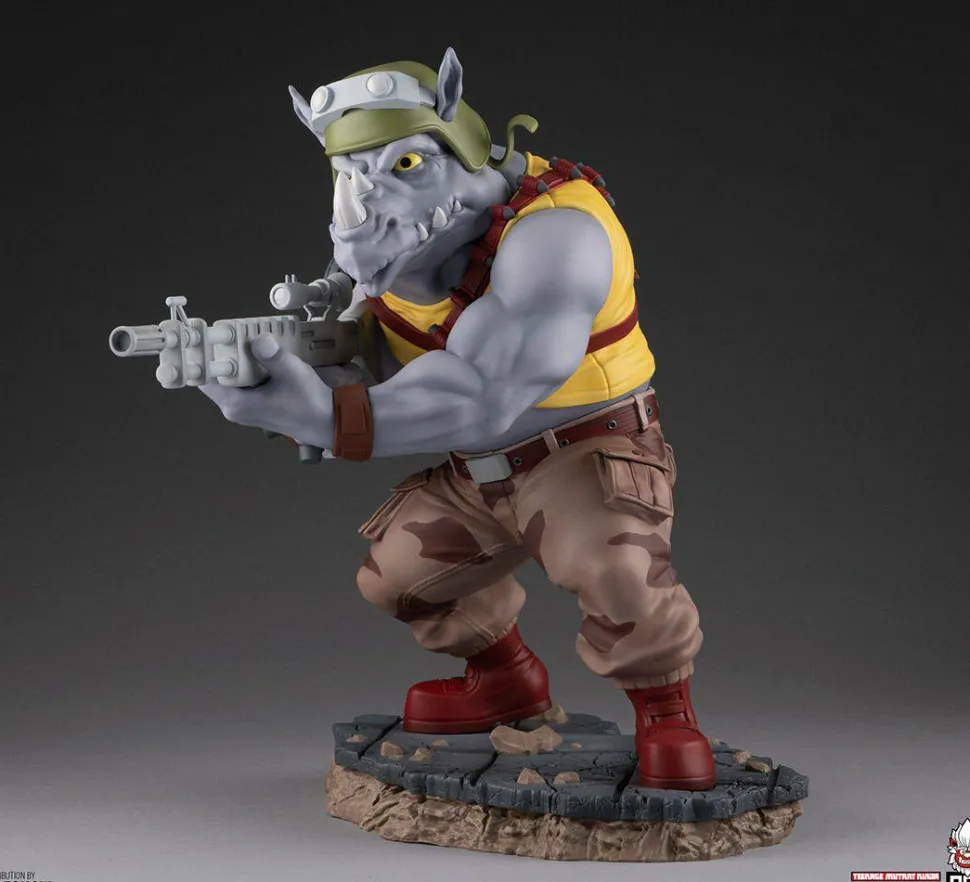 Teenage Mutant Ninja Turtles (1987) - Rocksteady 1/4 Scale Statue