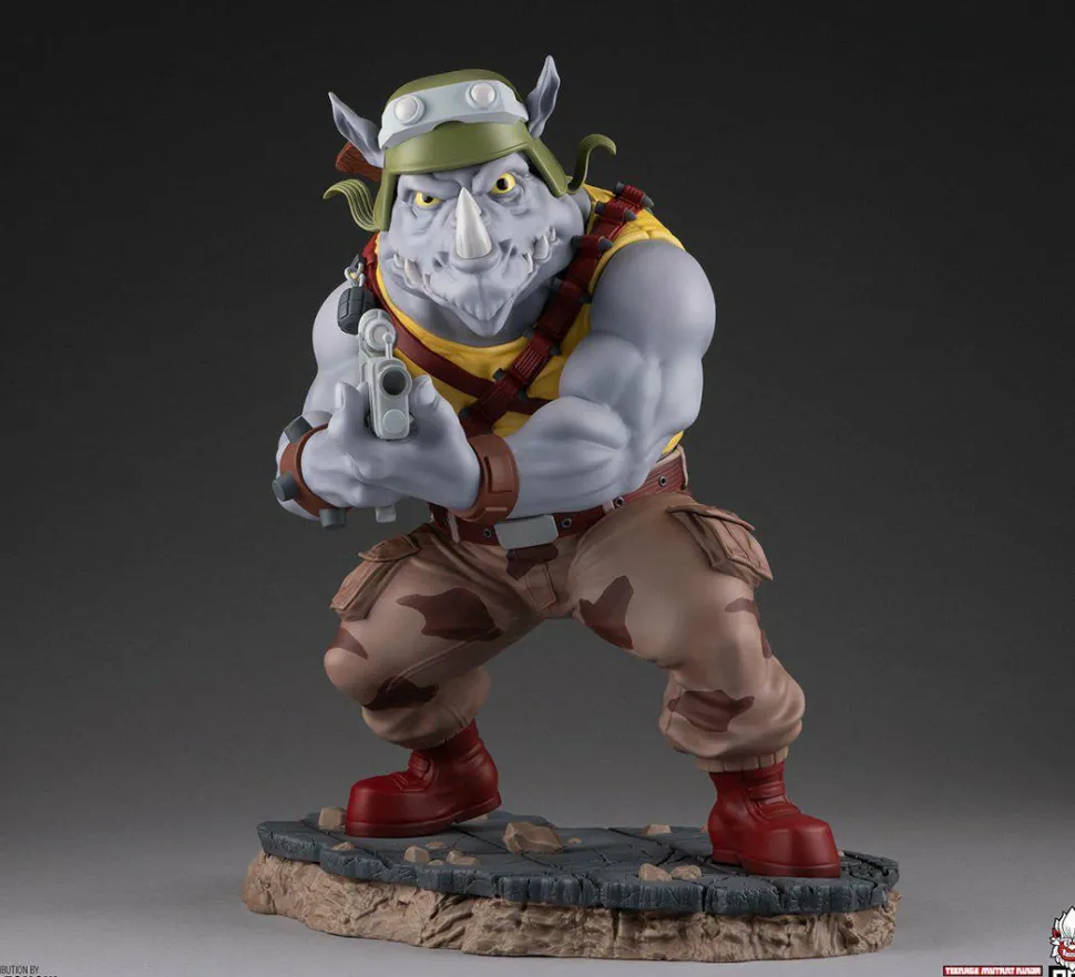 Teenage Mutant Ninja Turtles (1987) - Rocksteady 1/4 Scale Statue