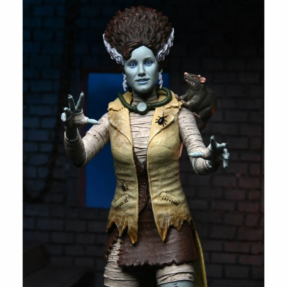 Teenage Mutant Ninja Turtles x Universal Monsters - April O'Neil as The Bride of Frankenstein Ultimate 7" Scale Action Figure