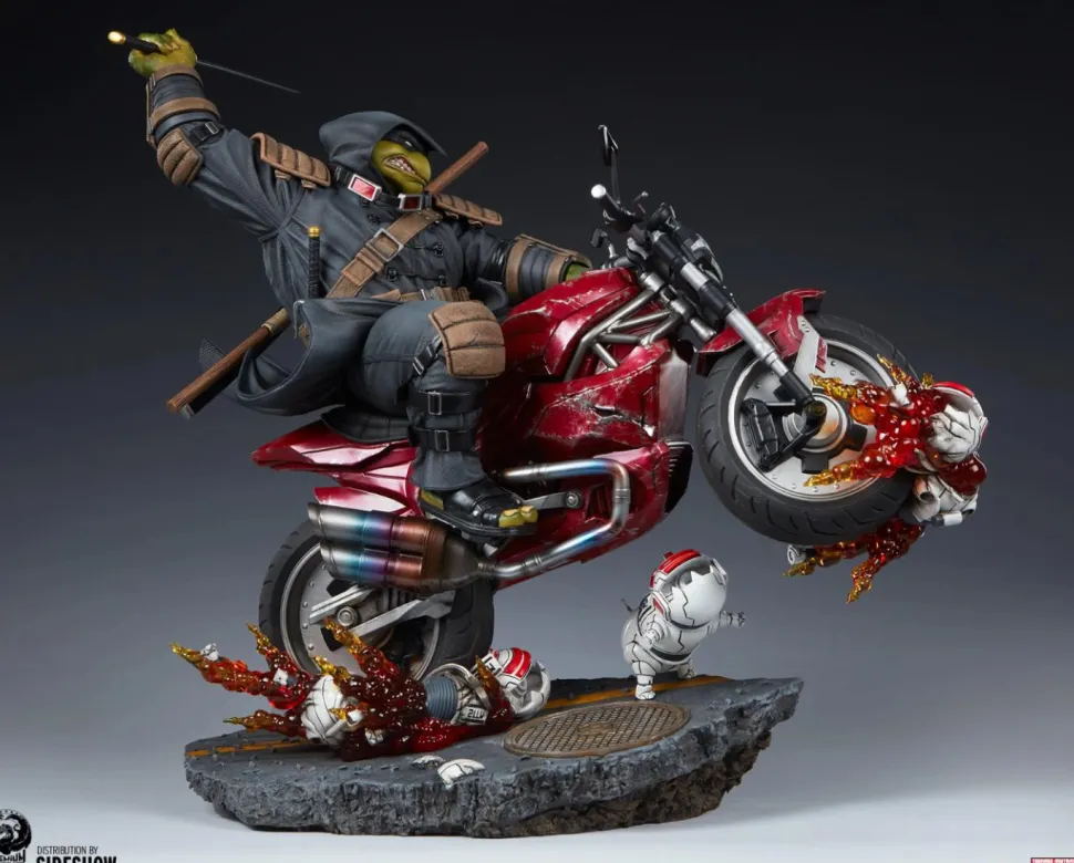 Teenage Mutant Ninja Turtles - The Last Ronin on Bike 1/4th Scale Statue
