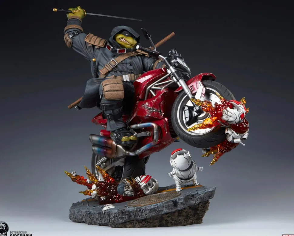 Teenage Mutant Ninja Turtles - The Last Ronin on Bike 1/4th Scale Statue