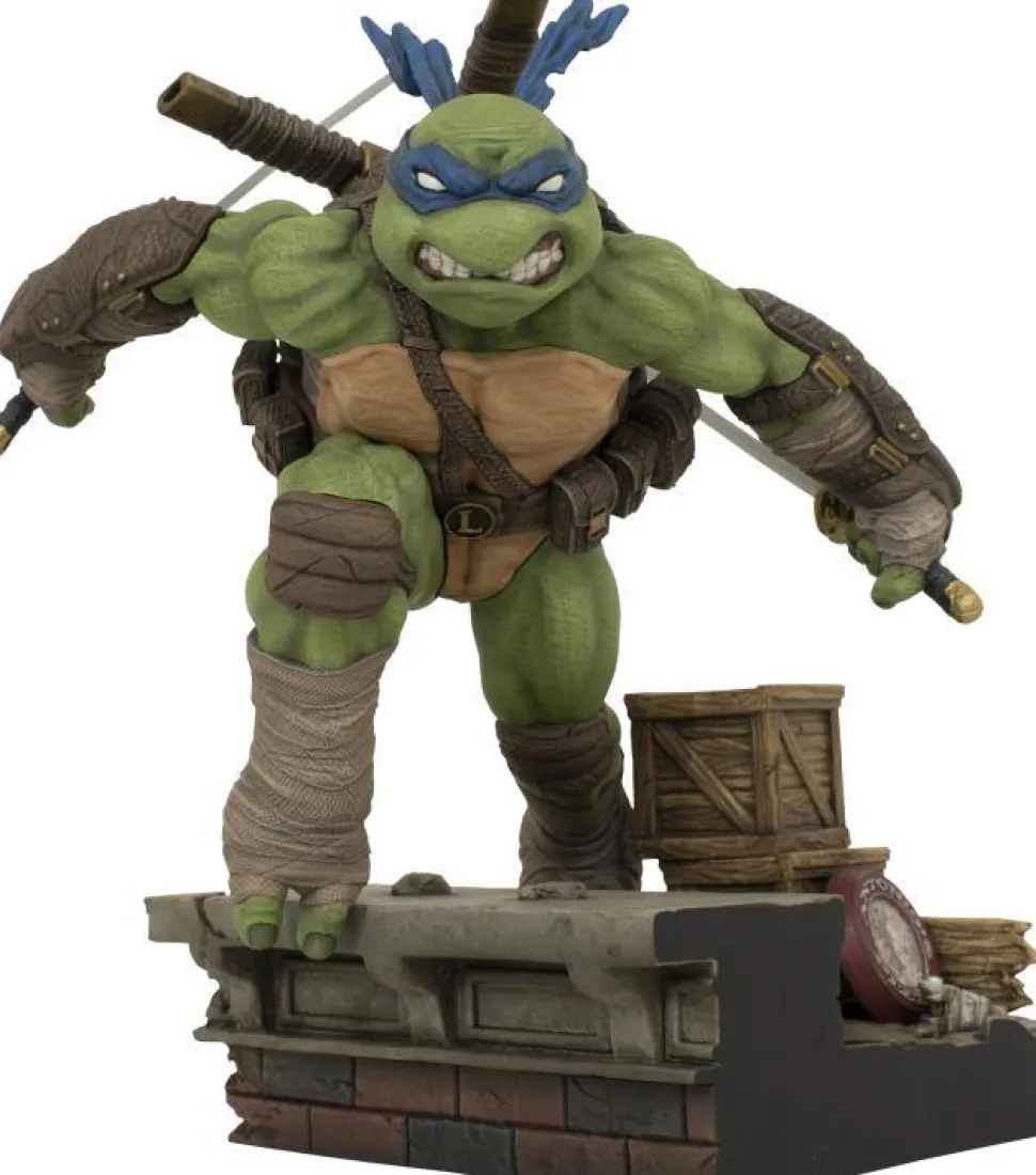 Teenage Mutant Ninja Turtles - Gallery Leonardo 9” Diorama Statue