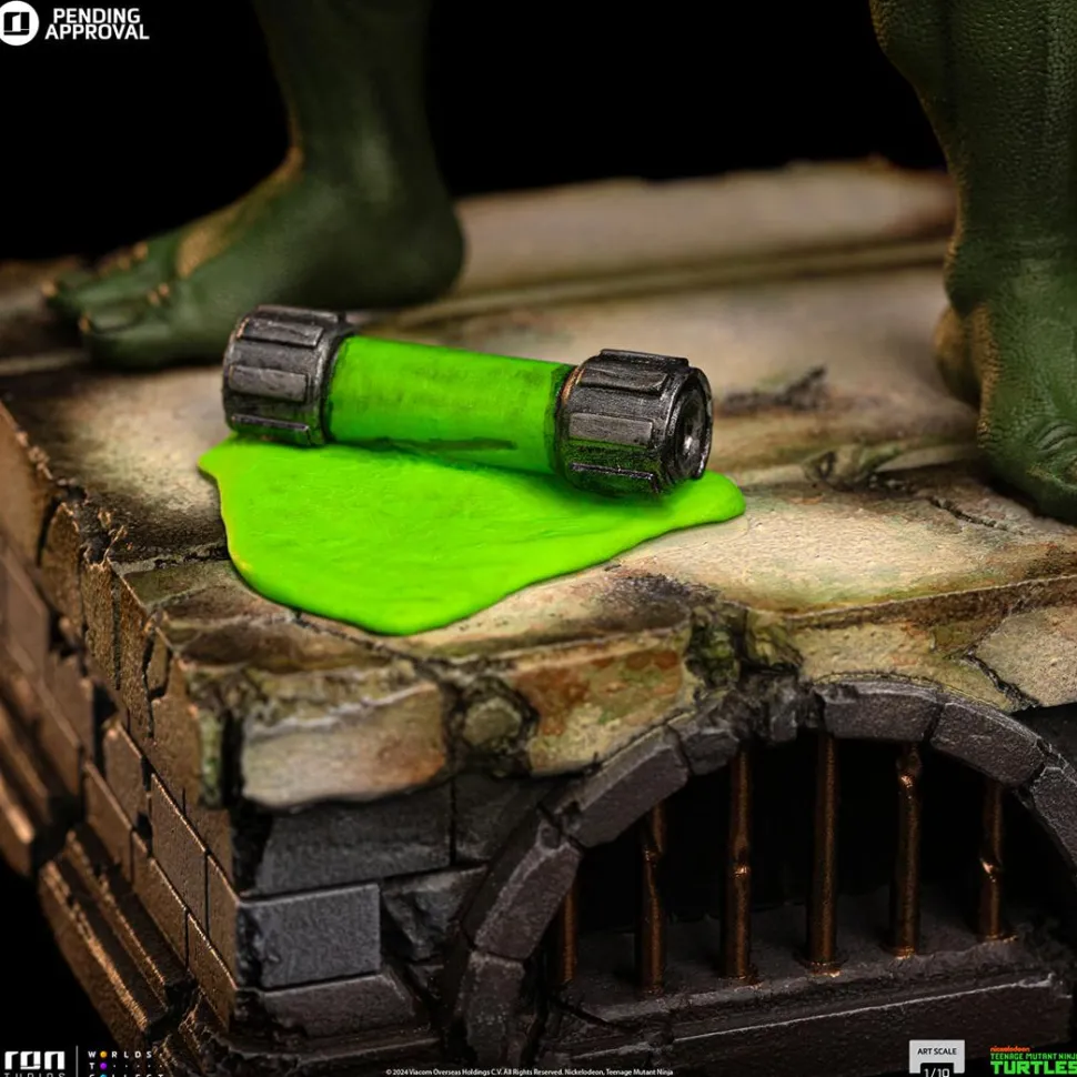 Teenage Mutant Ninja Turtles (1990) - Leonardo 1/10th Scale Statue