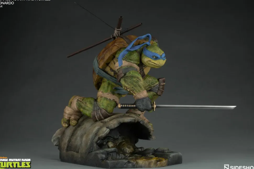 Teenage Mutant Ninja Turtles - Leonardo 15” Statue