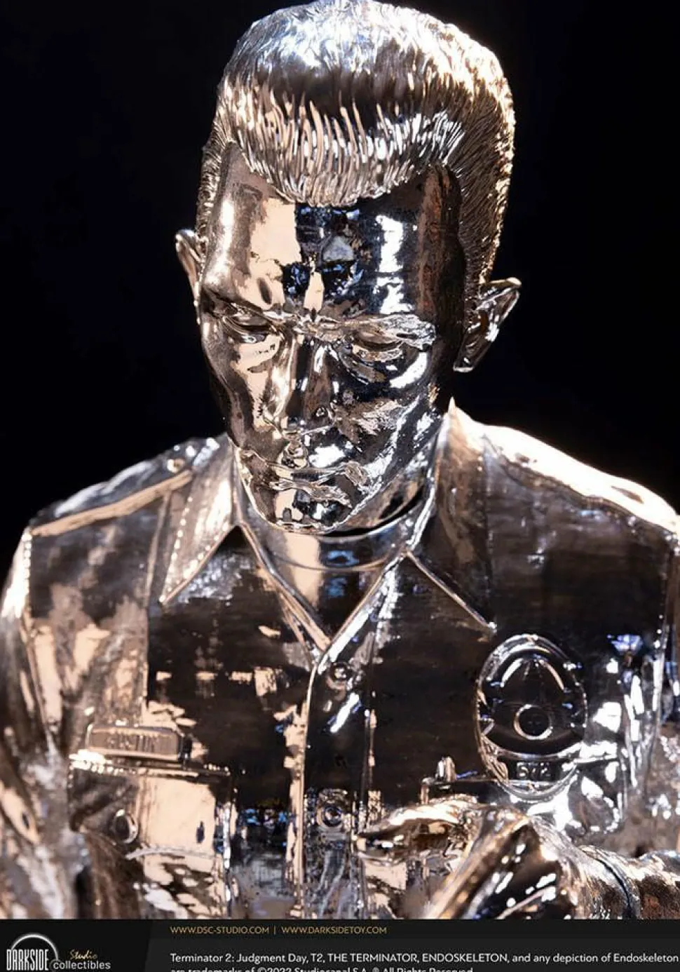 Terminator 2: Judgement Day - T-1000 Liquid Metal 1/3 Scale Statue