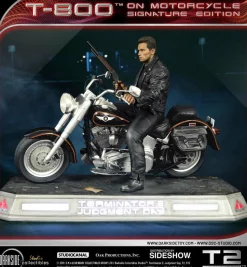 Terminator 2: Judgment Day - T-800 on Motorcycle 1/4 Scale Diorama Statue