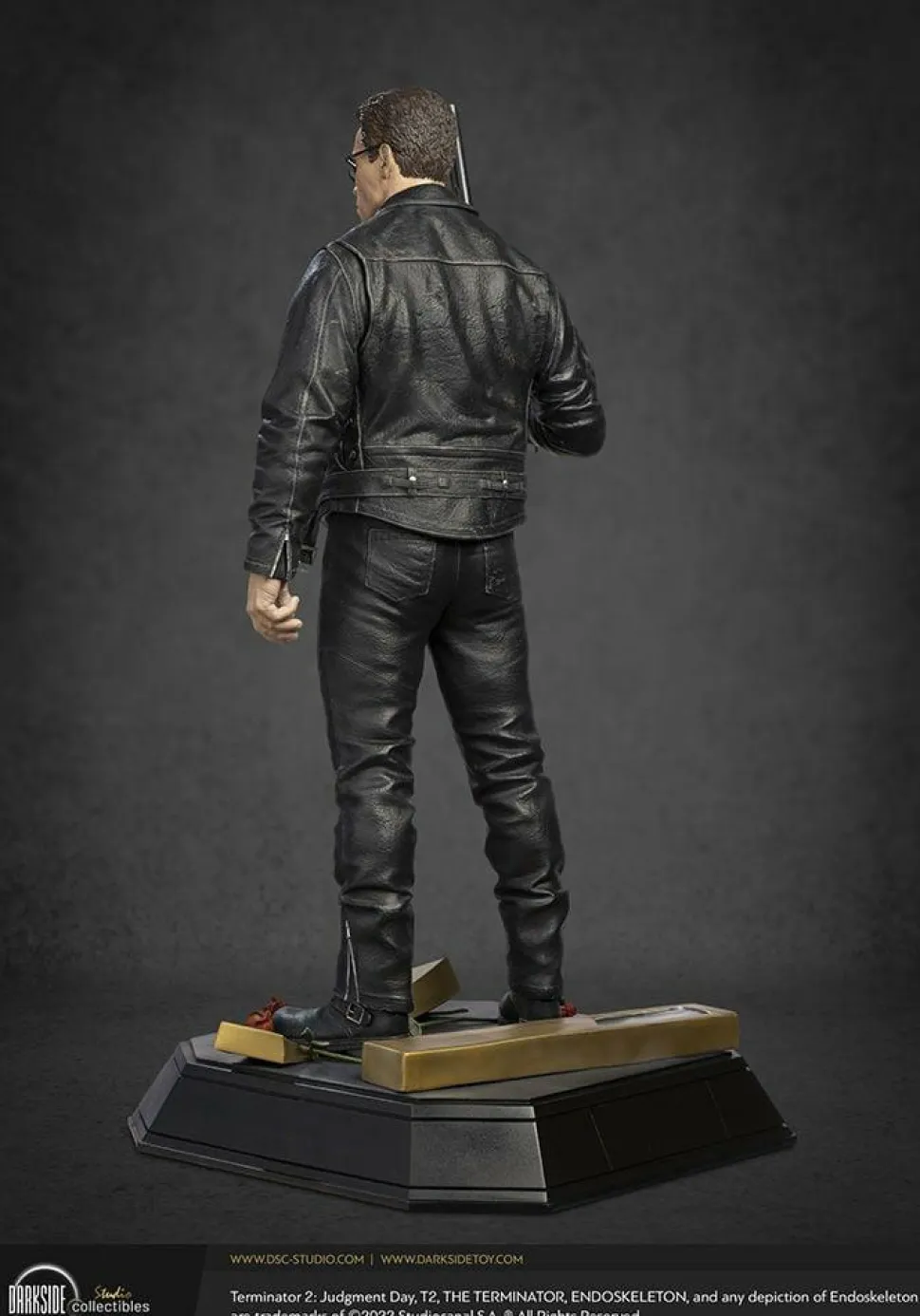 Terminator 2: Judgment Day - T-800 Ultimate Edition 1/3 Scale Statue
