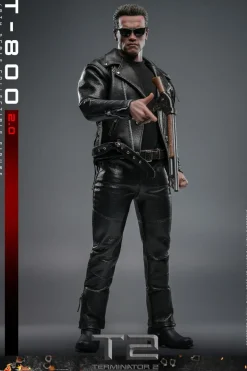 Terminator 2: Judgment Day - T-800 (2.0) 1/6th Scale Hot Toys Action Figure