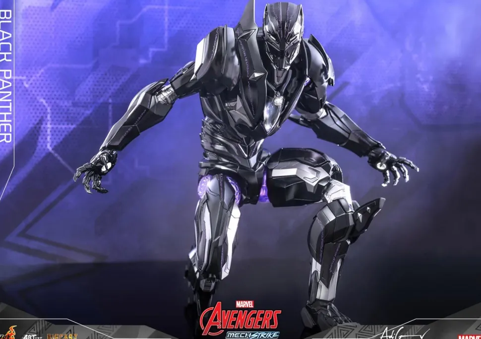 The Avengers - Black Panther in Mech Strike Armour 1/6th Scale Hot Toys Action Figure