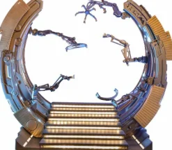 The Avengers - Suit-Up Gantry 1/6th Scale Hot Toys Statue Accessory
