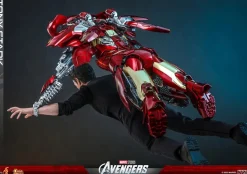 The Avengers - Tony Stark with Mark VII Suit 1/6th Scale Hot Toys Action Figure
