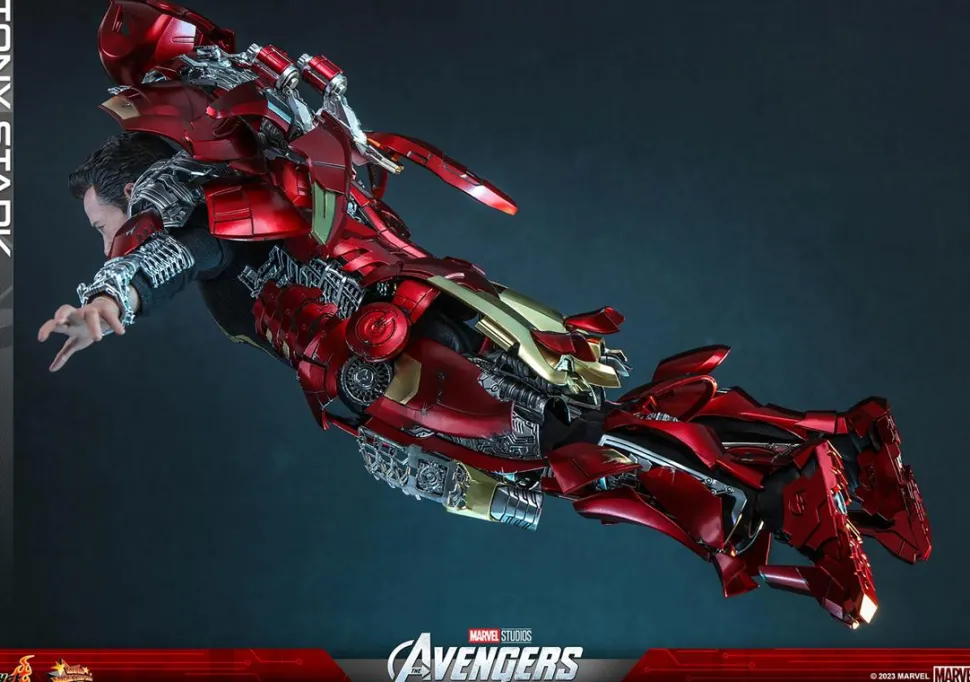 The Avengers - Tony Stark with Mark VII Suit 1/6th Scale Hot Toys Action Figure