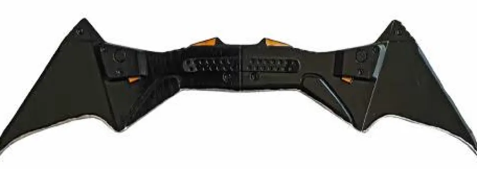 The Batman (2022) - Batarang Scaled 7” Prop Replica