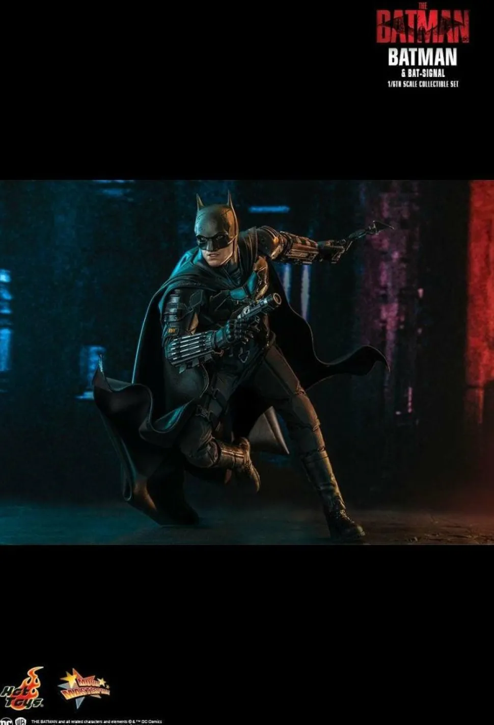 The Batman (2022) - Batman & Bat-Signal 1/6th Scale Hot Toys Action Figure Set