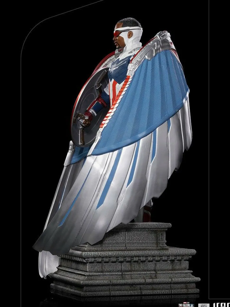 The Falcon and the Winter Soldier - Captain America Sam Wilson Complete Version 1/4 Scale Legacy Statue