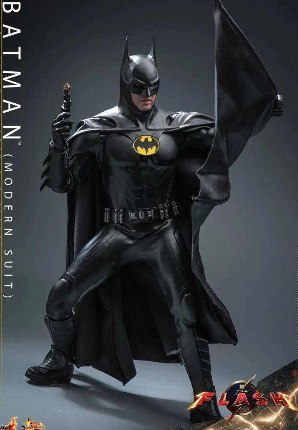 The Flash (2023) - Batman (Modern Suit) 1/6th Scale Hot Toys Action Figure