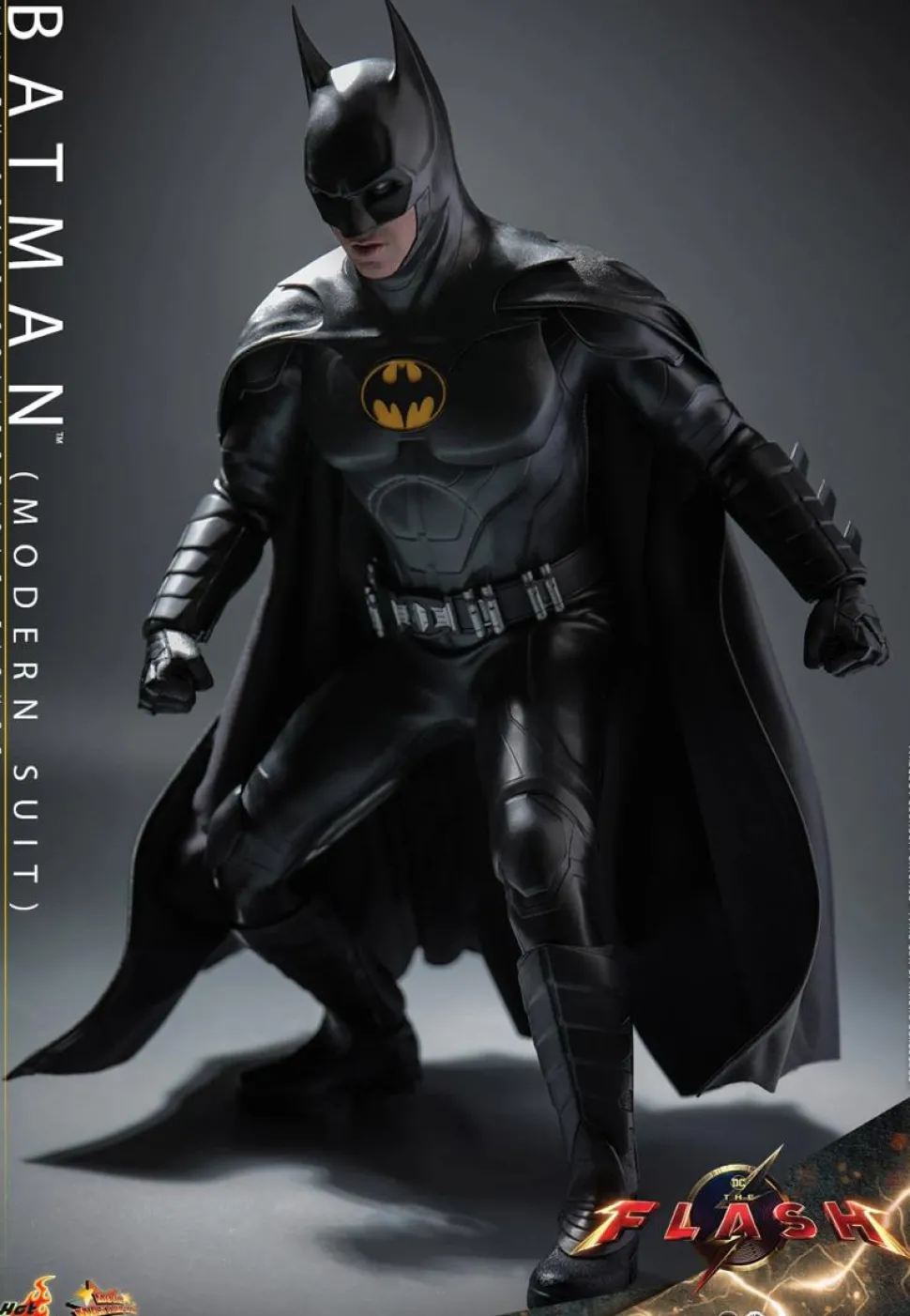 The Flash (2023) - Batman (Modern Suit) 1/6th Scale Hot Toys Action Figure