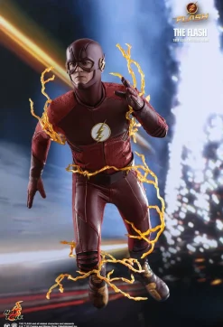 The Flash (2014) - The Flash 1/6th Scale Hot Toys Action Figure