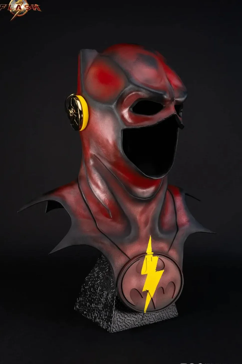 The Flash (2023) - Young Barry Cowl 1:1 Scale Life-Size Replica (Exclusive Edition)