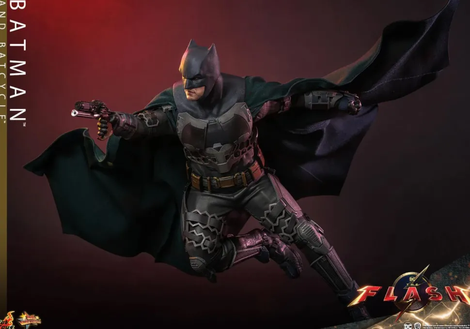 The Flash - Batman & Batcycle 1/6th Scale Hot Toys Action Figure (Set of 2)