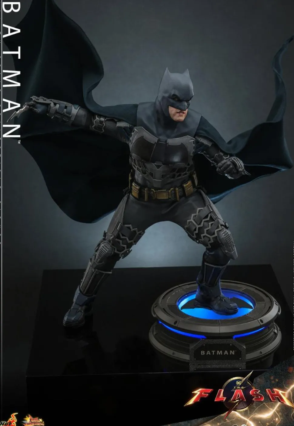 The Flash - Batman 1/6th Scale Hot Toys Action Figure