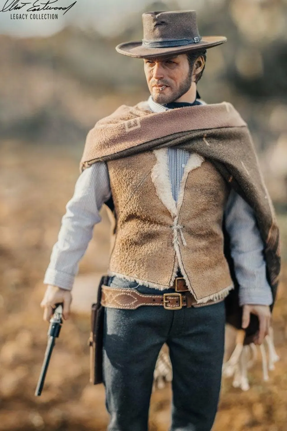 The Good, The Bad, and The Ugly - Clint Eastwood as The Man With No Name 1/6th Scale Action Figure