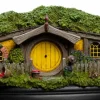 The Hobbit - 13 Apple Orchard Hobbit Hole 3" Diorama Statue