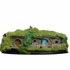 The Hobbit - 24 Gandalf's Cutting Hobbit Hole 3" Diorama Statue
