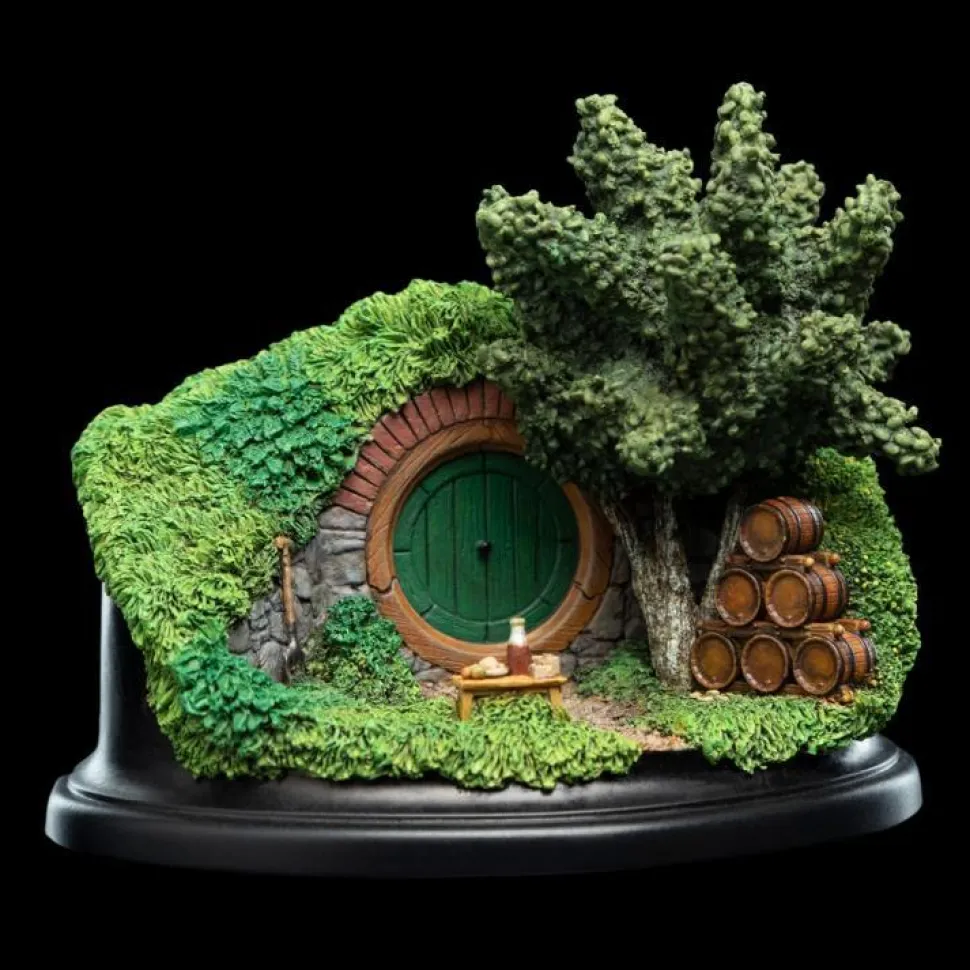 The Hobbit - 15 Gardens Smial Hobbit Hole 3" Diorama Statue