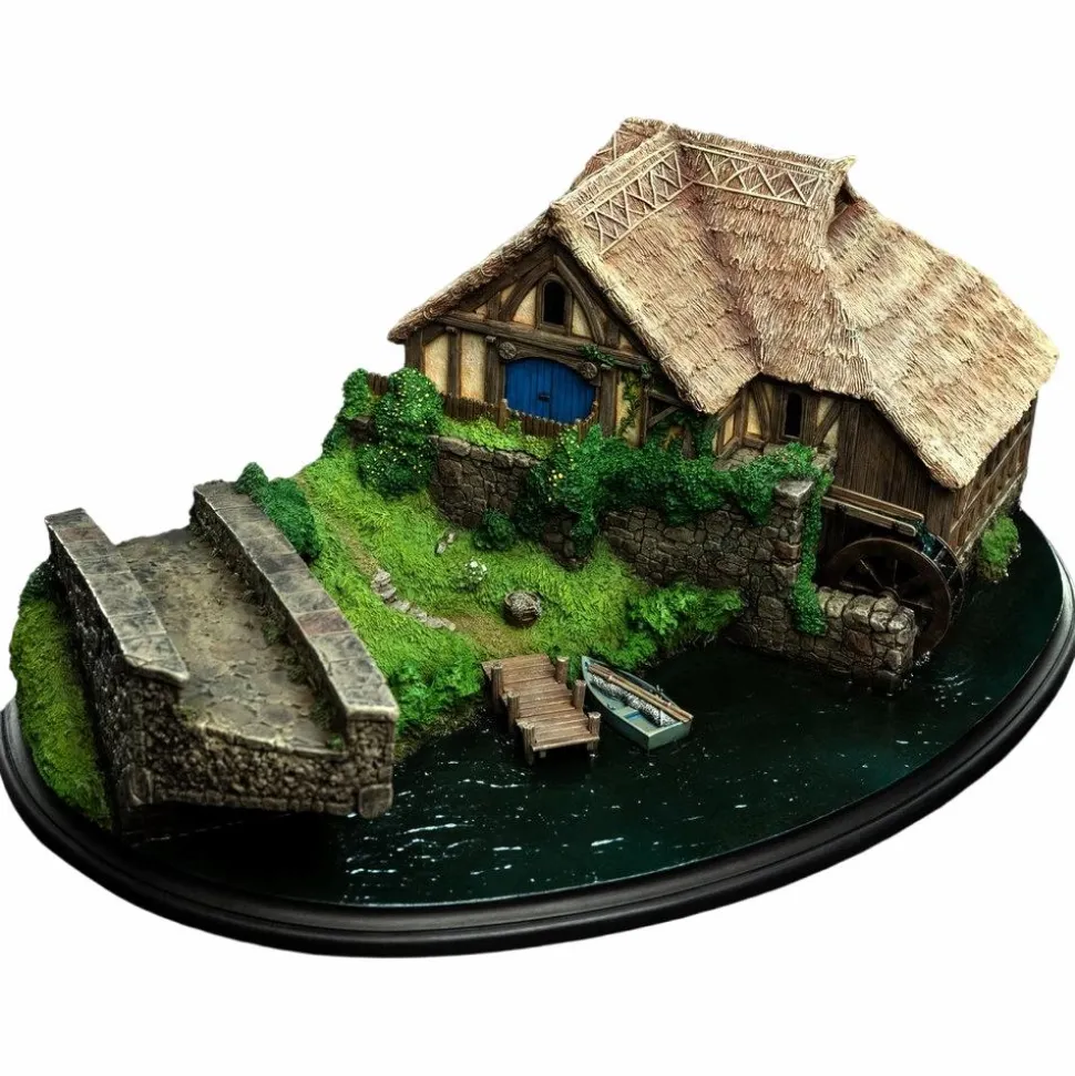 The Hobbit - Hobbiton Mill and Bridge 5" Diorama Statue