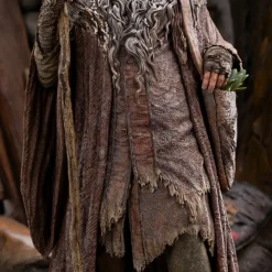 The Hobbit - Radagast in Rhosgobel 1/6th Scale Diorama Statue