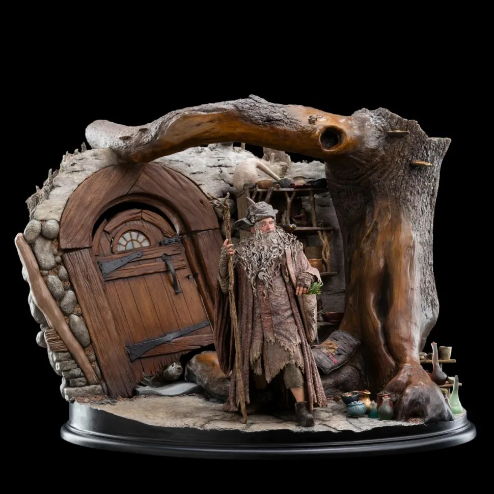 The Hobbit - Radagast in Rhosgobel 1/6th Scale Diorama Statue