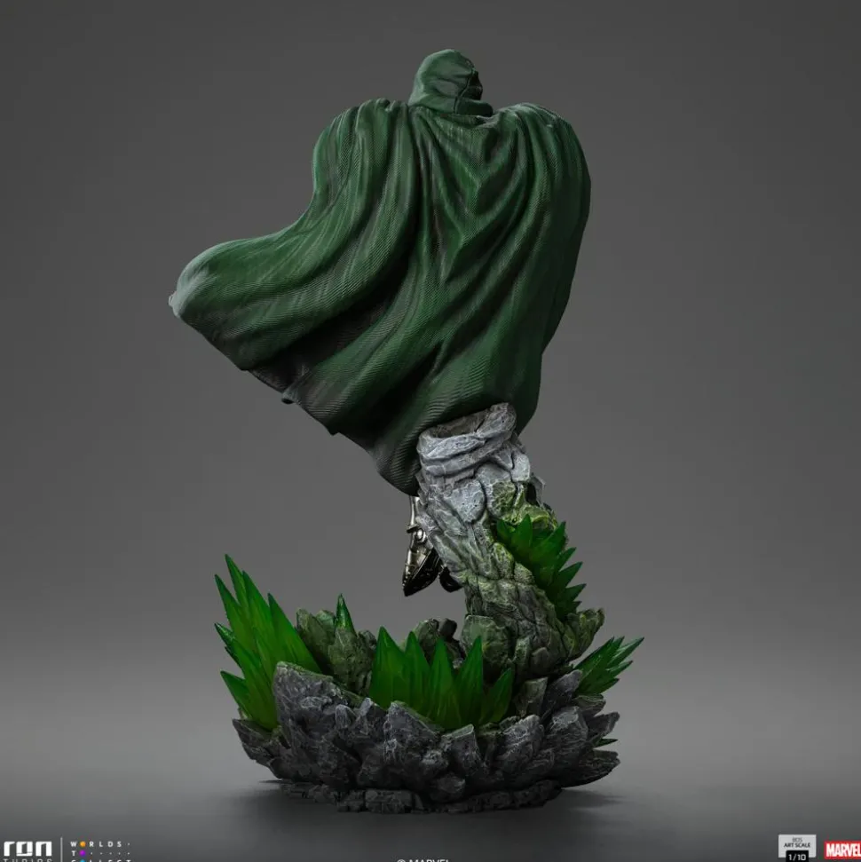 The Infinity Gauntlet - Doctor Doom 1/10th Scale Statue
