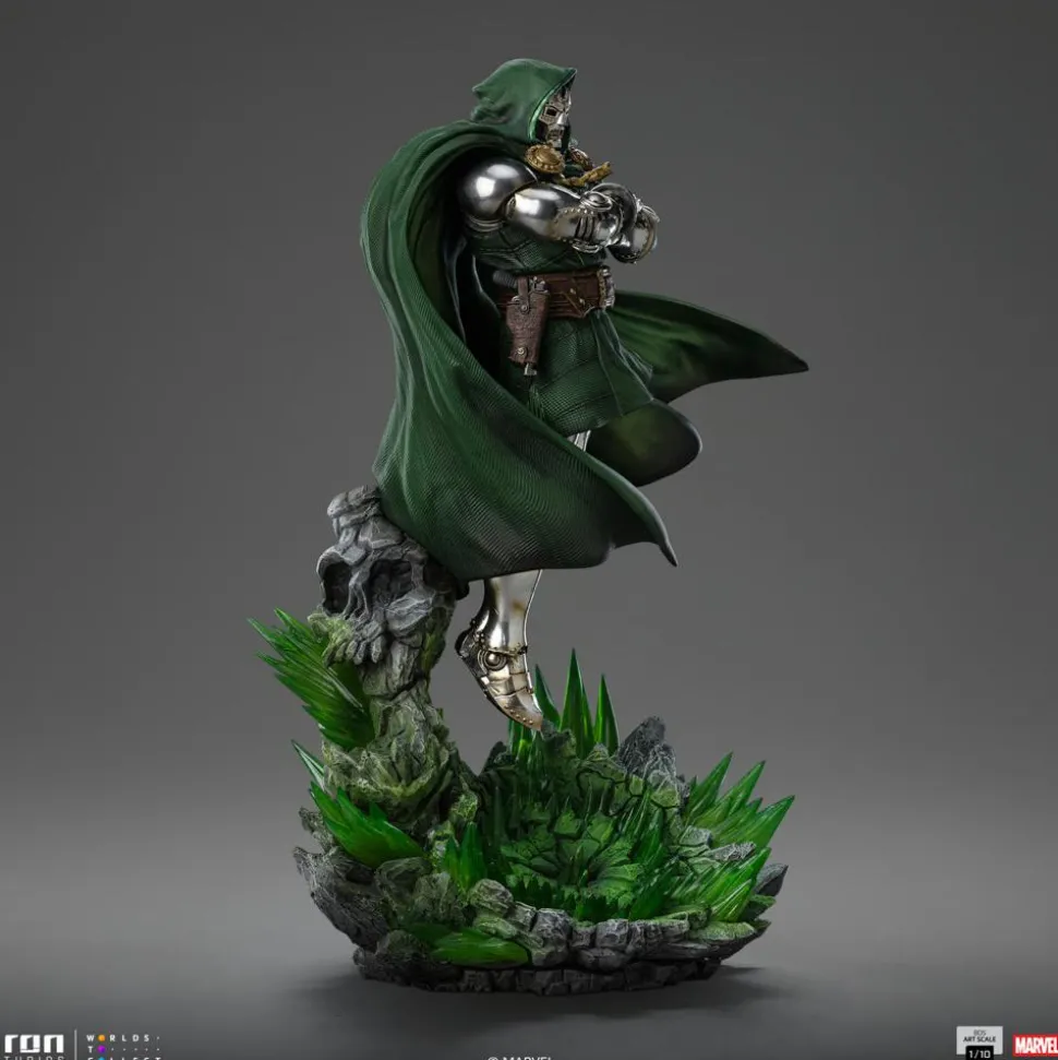 The Infinity Gauntlet - Doctor Doom 1/10th Scale Statue