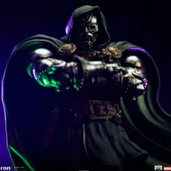 The Infinity Gauntlet - Doctor Doom 1/10th Scale Statue