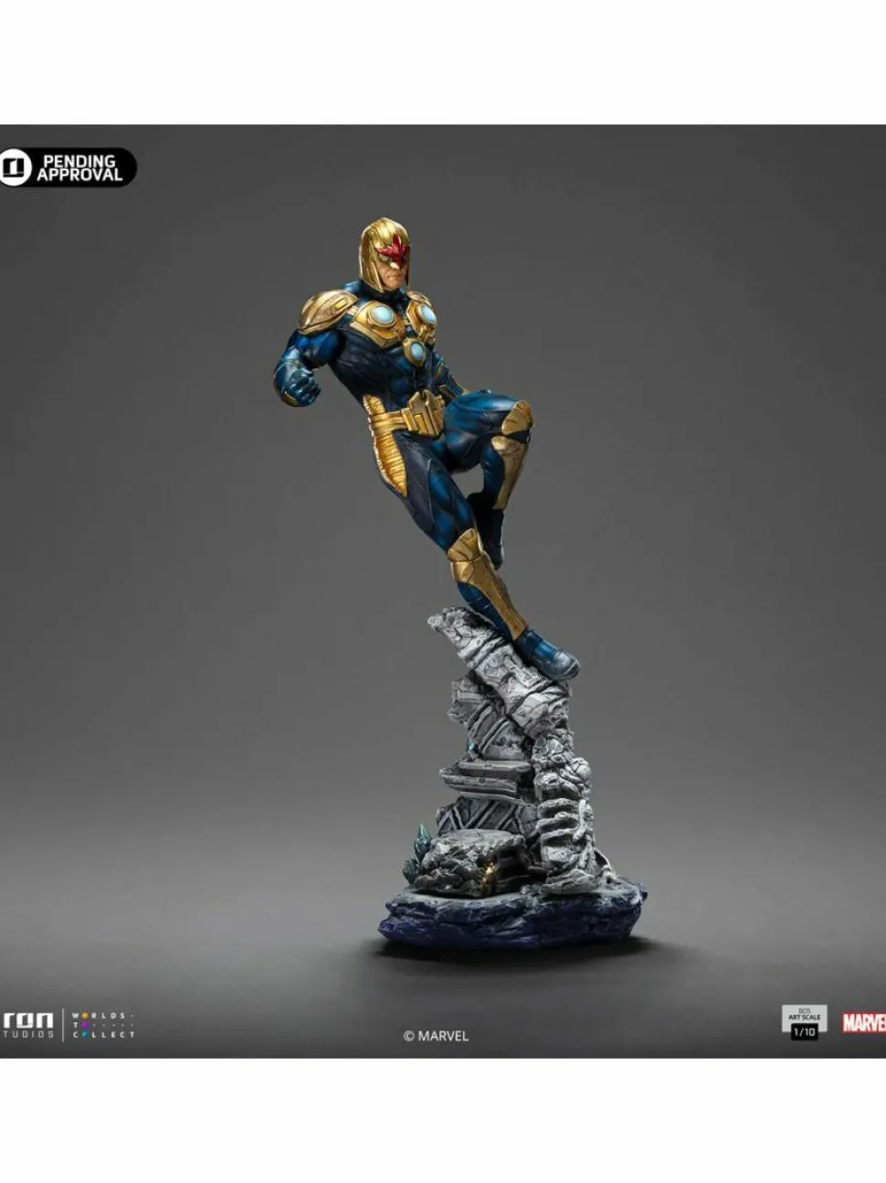The Infinity Gauntlet - Nova 1/10th Scale Statue